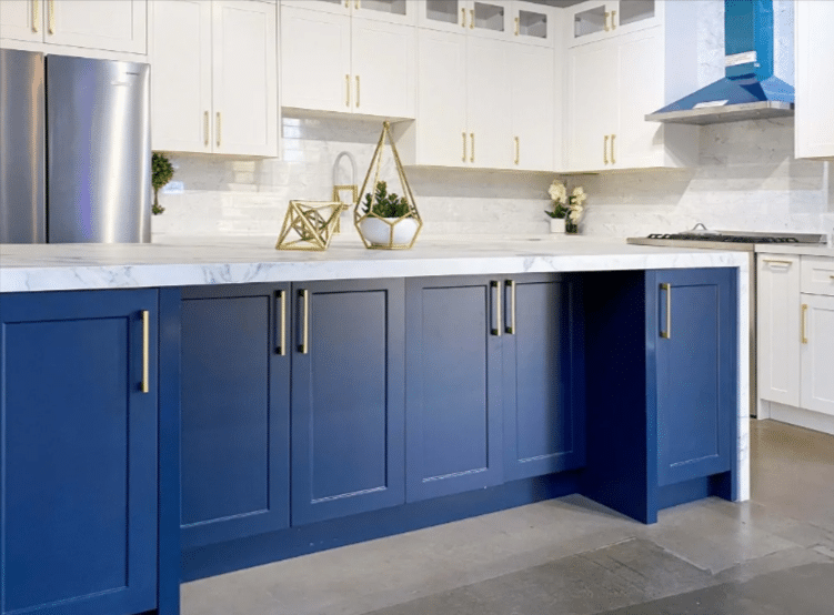 lunar shaker two tone kitchen cabinets